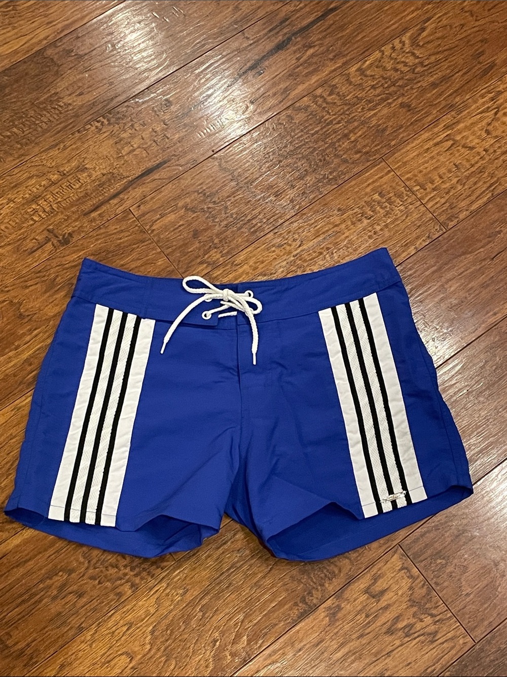 Sauvage Made in the USA Royal Blue & White Freestyle Stripe Cut Board Shorts 30